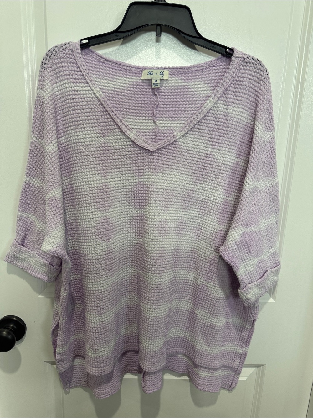 She + Sky Lavender & White V-Neck Waffle Knit Tunic